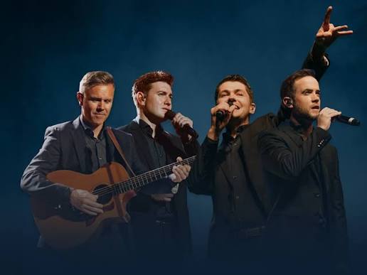 Crowd at a Celtic Thunder show